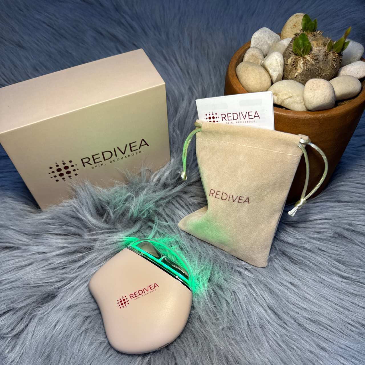 Redivea Glow™ – Gua Sha électronique à lumière rouge