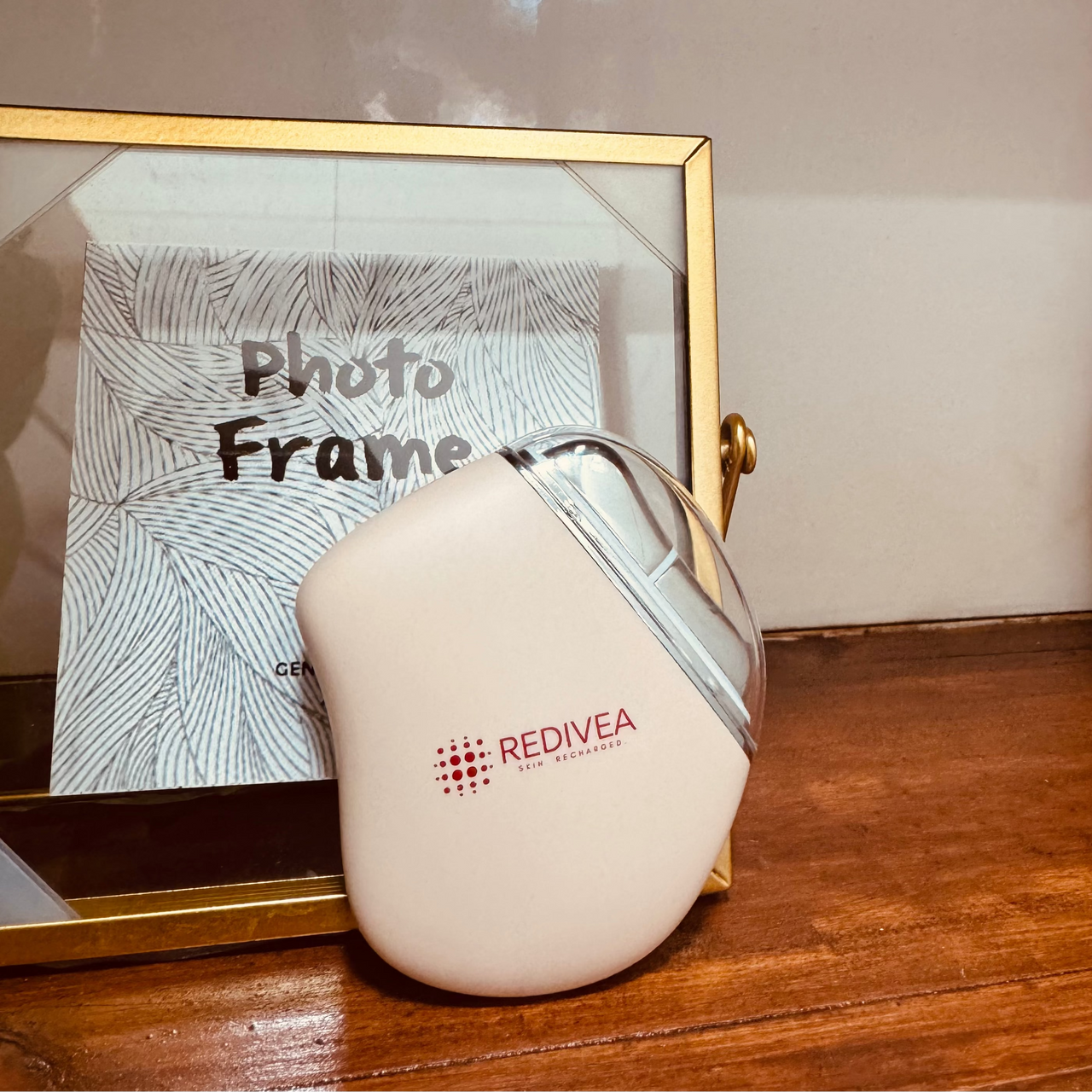 Redivea Glow™ – Gua Sha électronique à lumière rouge